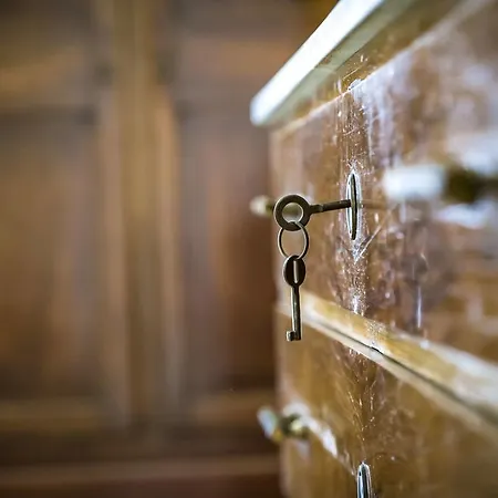 Nel Palazzo Del Re Nasone Apartment *