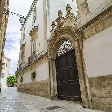 Nel Palazzo Del Re Nasone