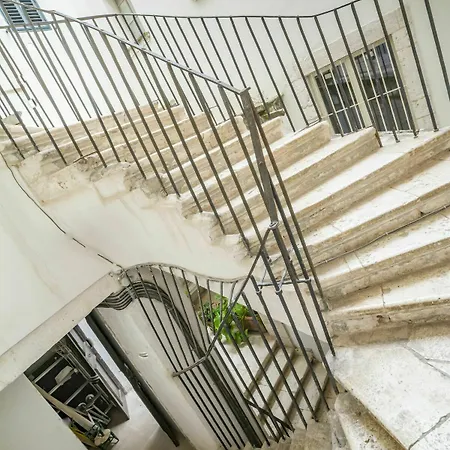 Apartment Nel Palazzo Del Re Nasone *